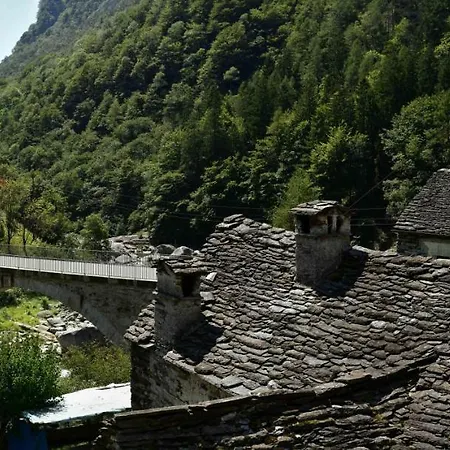 Rustico Luchessa Valle Verzasca Chalet