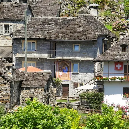 Rustico Luchessa Valle Verzasca Chalet *