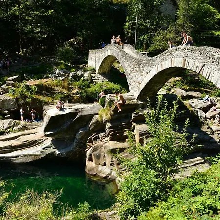 Rustico Luchessa Valle Verzasca Lavertezzo