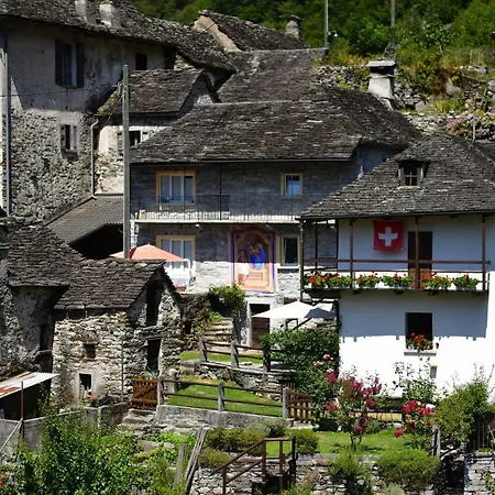 Chalet Rustico Luchessa Valle Verzasca *